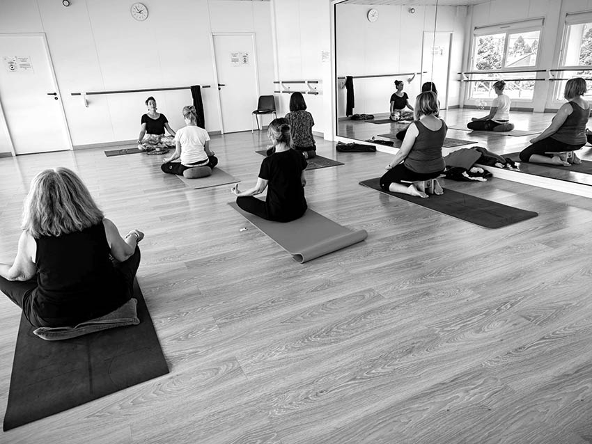 aude-yoga-ceret-09-25-10